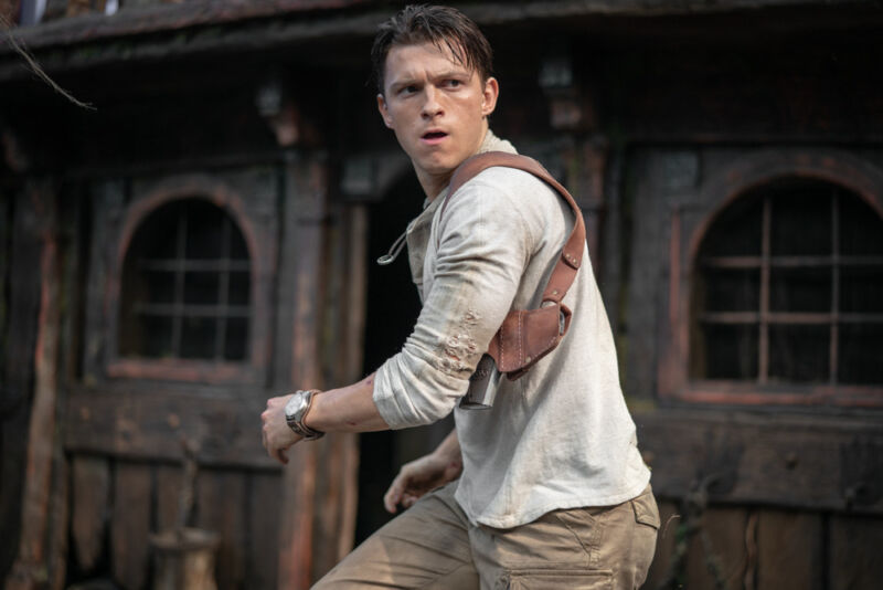 tom holland in uncharted 